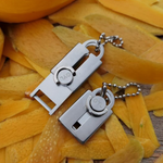 VIMEDA | Mini Peeler Keychain™