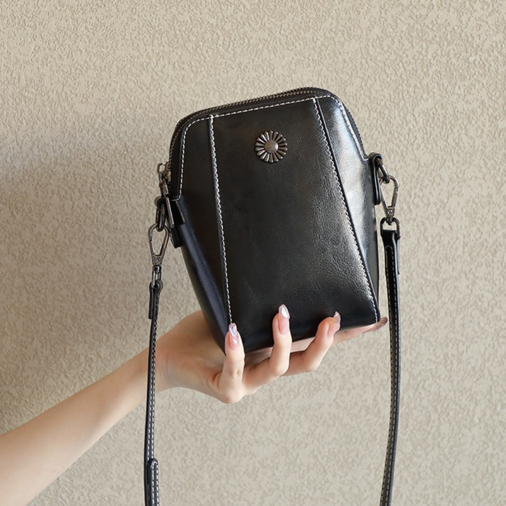 VIMEDA | Waxed Leather Bag™