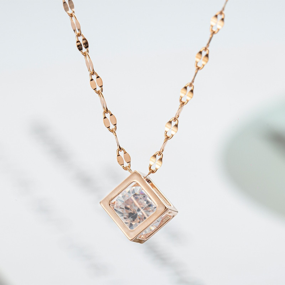 VIMEDA | Cube Pendant Necklace™