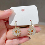 VIMEDA | Elegant Daisy Earrings™ (1+1 GRATIS)