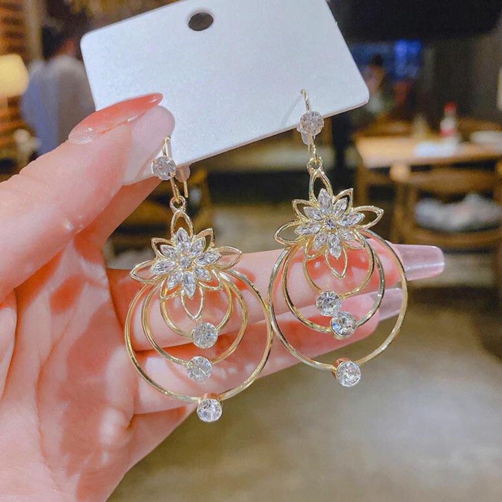 VIMEDA | Crystal Lotus Earrings™  (1+1 GRATIS)