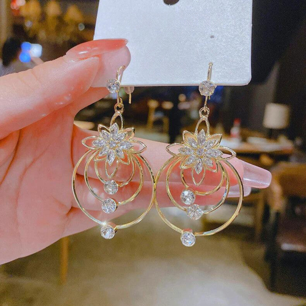 VIMEDA | Crystal Lotus Earrings™  (1+1 GRATIS)