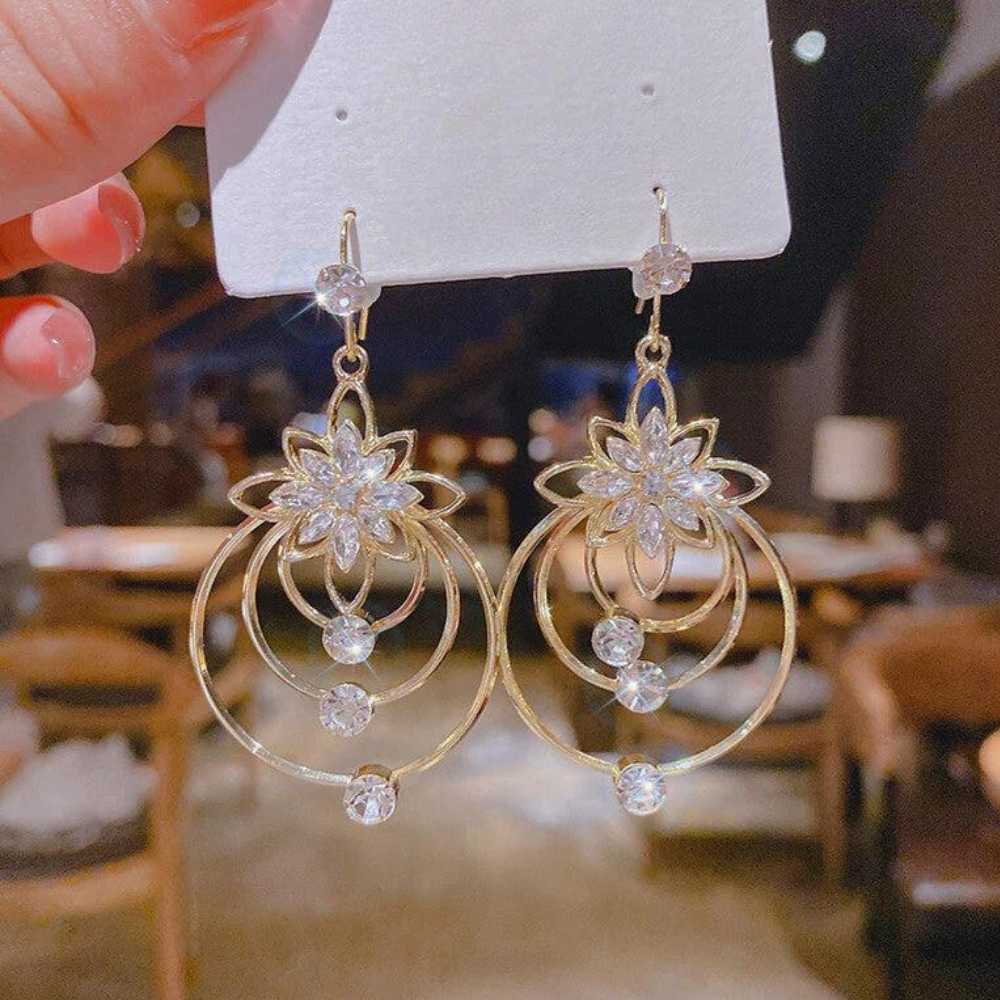 VIMEDA | Crystal Lotus Earrings™  (1+1 GRATIS)