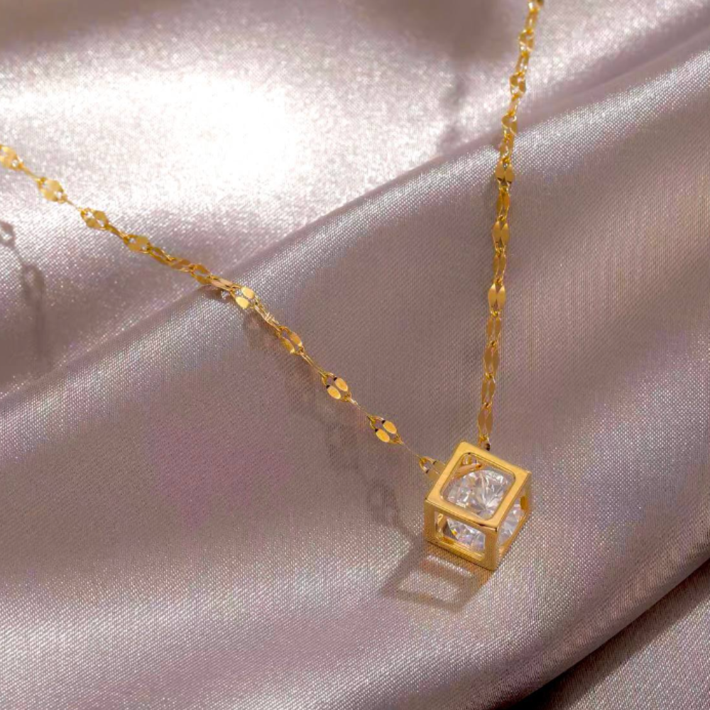 VIMEDA | Cube Pendant Necklace™