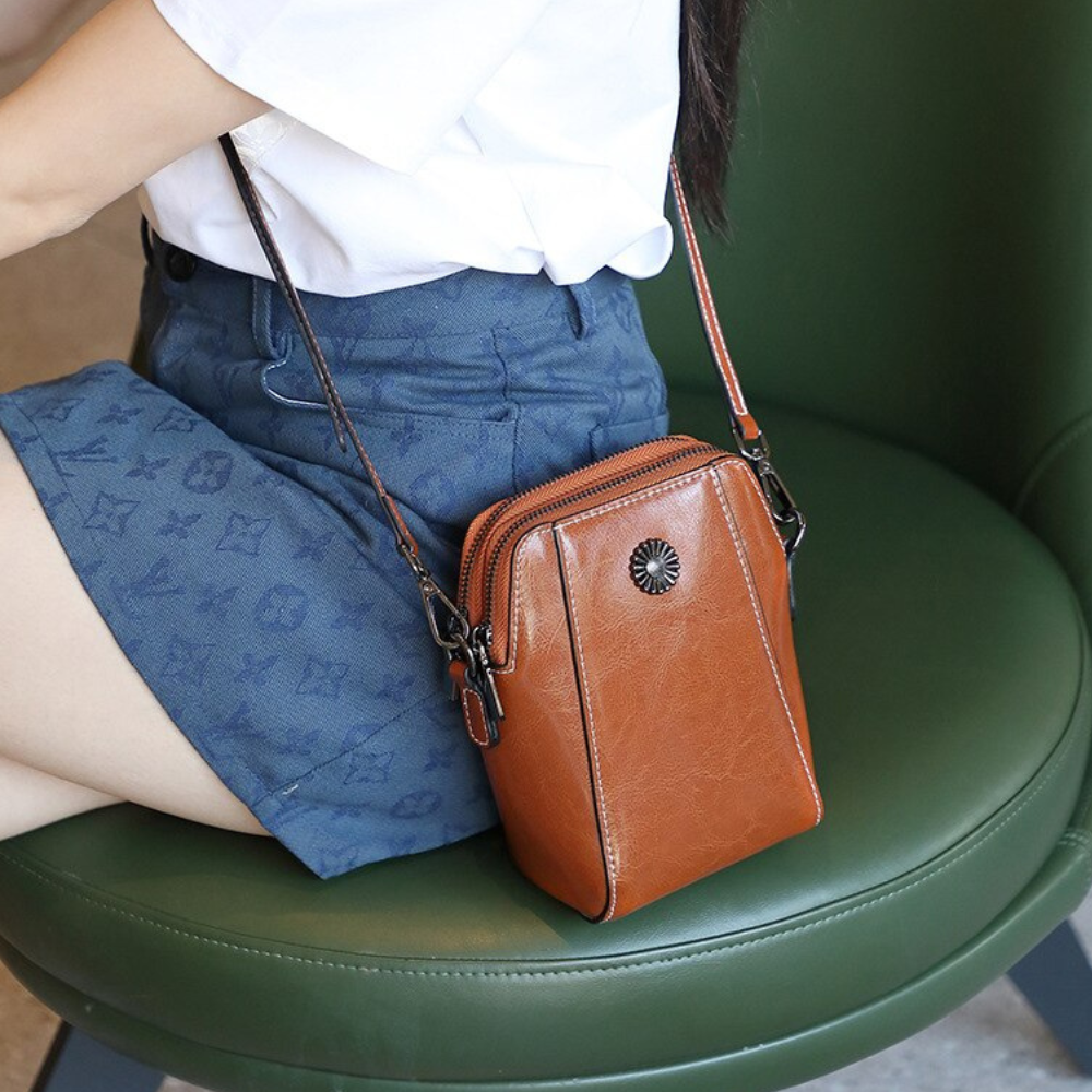 VIMEDA | Waxed Leather Bag™