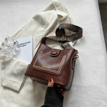 VIMEDA | Bucket Messenger Bag™