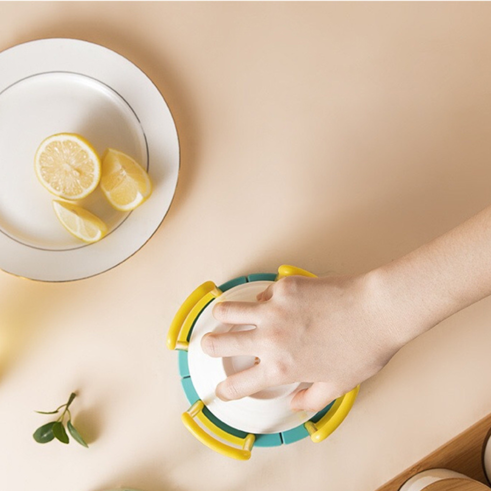 VIMEDA  |  Retractable Bowl Holder™
