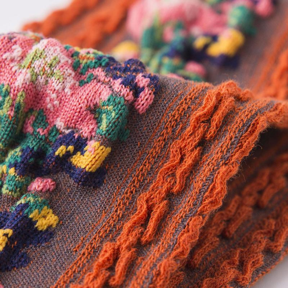 VIMEDA | Vintage Embroidered Socks (2+2 GRATIS)