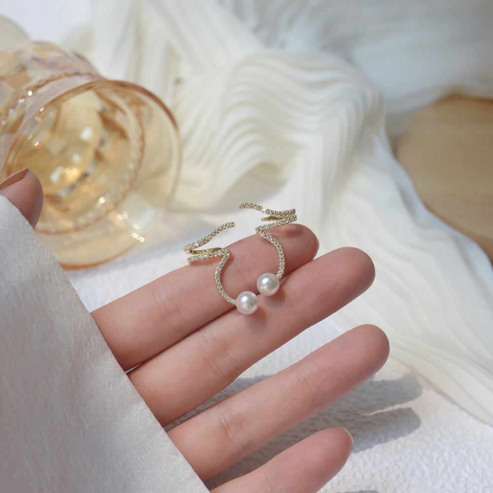 VIMEDA | Twisted Pearl Earrings (1+1 GRATIS)