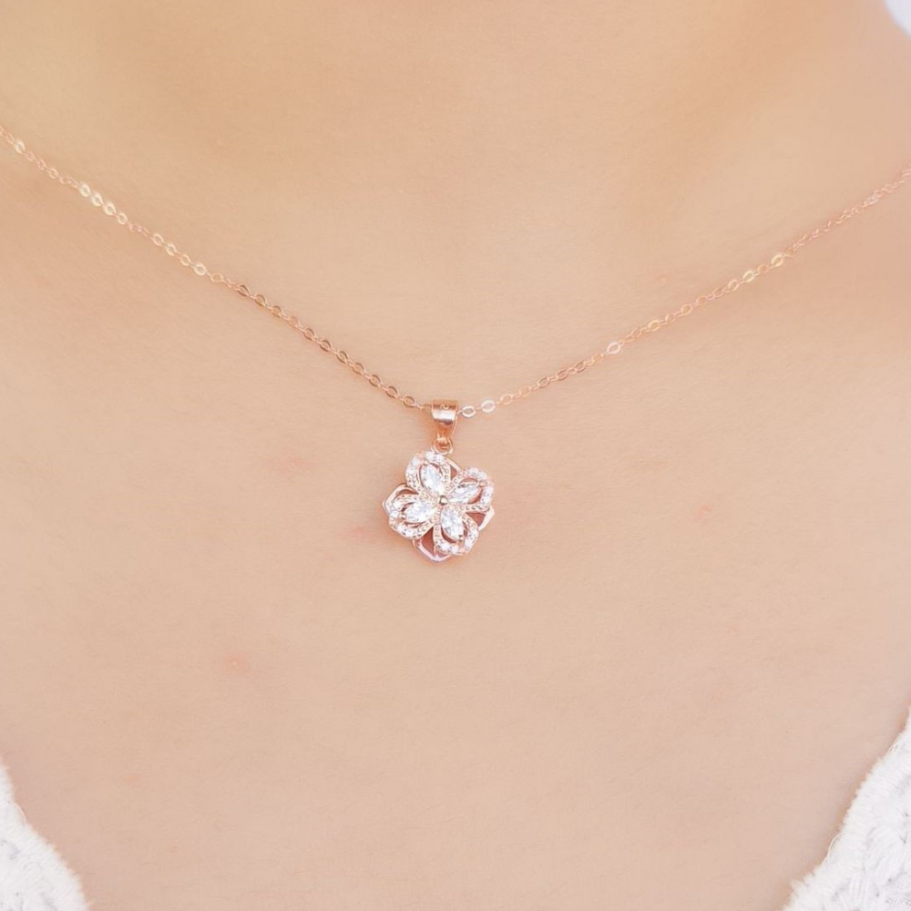 VIMEDA | Rotating Flower Necklace™