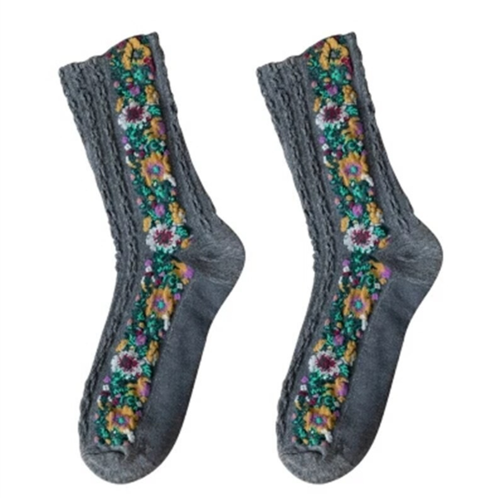 VIMEDA | Vintage Embroidered Socks (2+2 GRATIS)