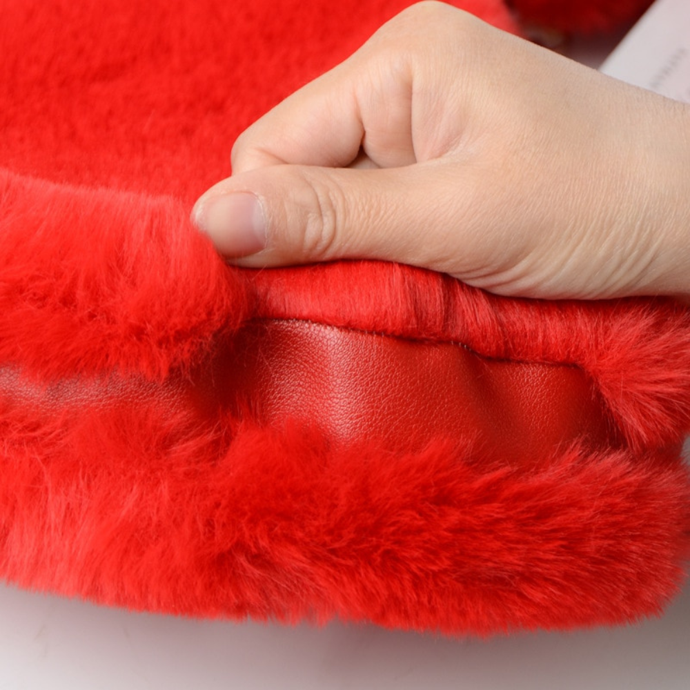 VIMEDA | Plush Heart Handbag™