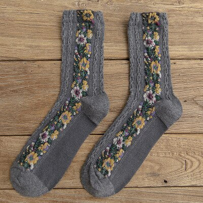 VIMEDA | Vintage Embroidered Socks (2+2 GRATIS)